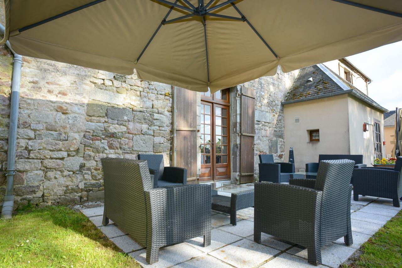 Logis Hotel Restaurant Manoir De L'Acherie Sainte-Cécile Dış mekan fotoğraf